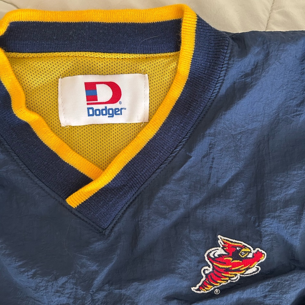 Vintage Iowa State pullover windbreaker (old logo)